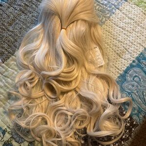 Blonde Wavy Hair Wig